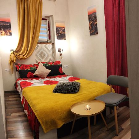 Old City Romantic Studio ブラショフ 部屋 写真