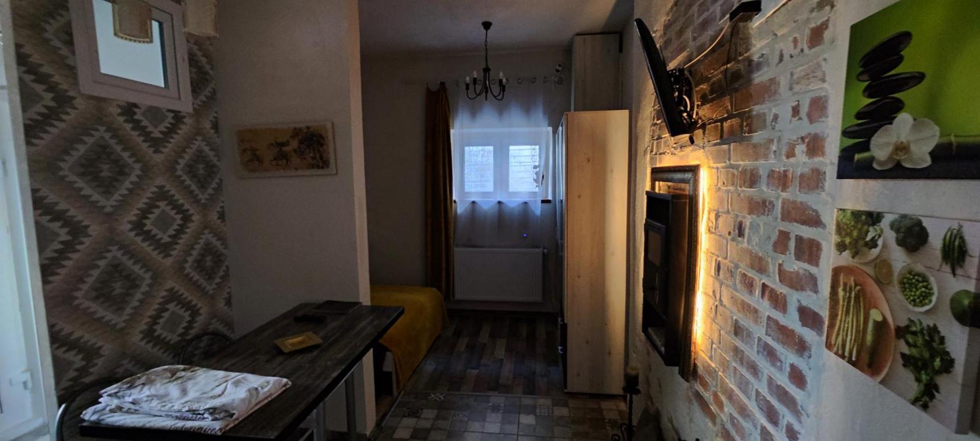 Old City Romantic Studio ブラショフ 部屋 写真